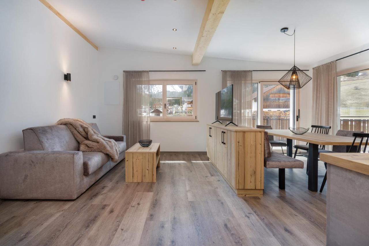 Apartments Pragser Wildsee Winklwiese Екстер'єр фото