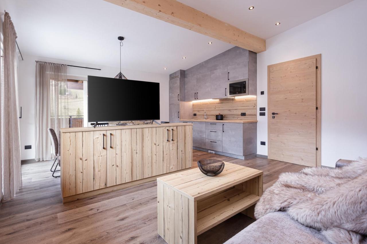 Apartments Pragser Wildsee Winklwiese Екстер'єр фото
