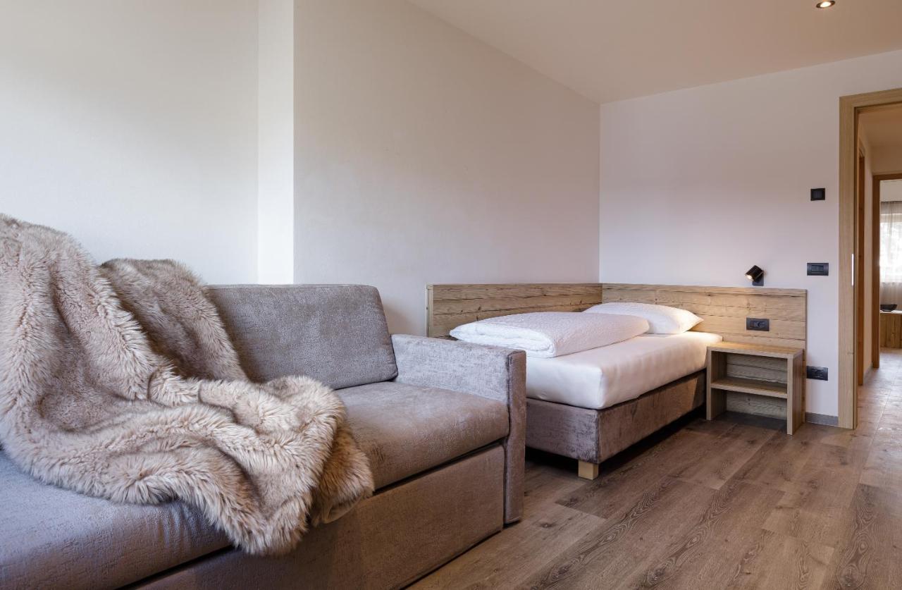 Apartments Pragser Wildsee Winklwiese Екстер'єр фото