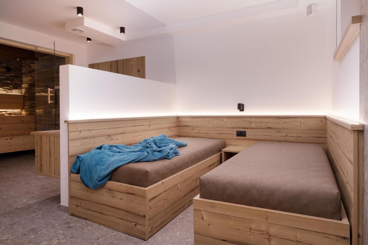 Apartments Pragser Wildsee Winklwiese Екстер'єр фото