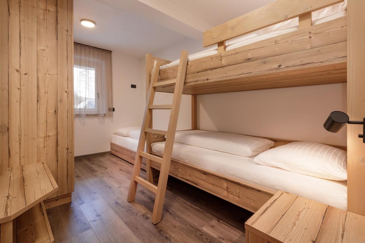 Apartments Pragser Wildsee Winklwiese Екстер'єр фото